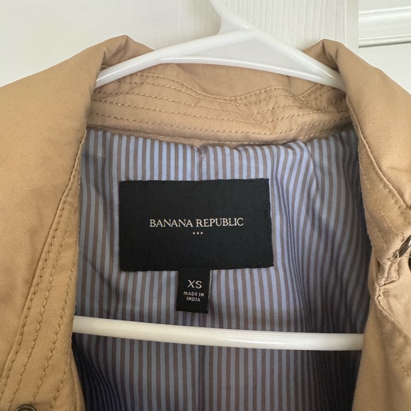 Banana Republic Classic Trench Coat - Picture 2 of 3